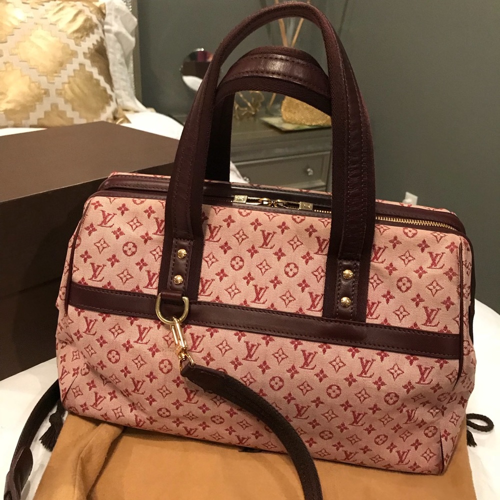 LV Josephine